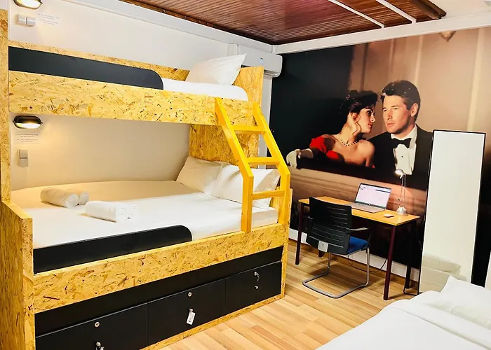 Lagos Central Rock School Hostel ,Algarve